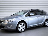 Gebraucht Opel Astra Design Edition 140 PS (102 kW) 2011 Silber Limousine