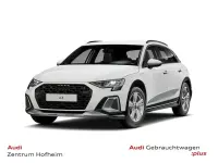 Gebraucht Audi A3 e-tron Ambiente 204 PS (150 kW) 2025 Arkonaweiß Kleinwagen