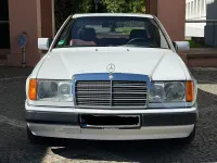 Gebraucht Mercedes 230 132 PS (97 kW) 1990 Weiß Coupé
