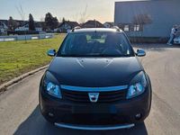 Gebraucht Dacia Sandero Stepway 85 PS (62 kW) 2012 Grau Limousine
