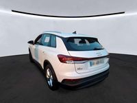 Gebraucht Audi Q4 e-tron 150 kW (204 PS) 2022 Gletscherweiß metallic SUV