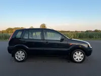 Gebraucht Ford Fusion 80 PS (58 kW) 2004 Blau Kleinwagen