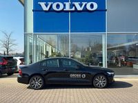 Gebraucht Volvo S60 Plus 197 PS (144 kW) 2022 Schwarz Limousine