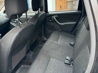 gebraucht Dacia Duster Laureate 1.6 16V 4x4 mit Offroad Reifen