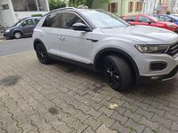 Gebraucht VW T-Roc Style 150 PS (110 kW) 2018 White silver metallic SUV