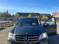 Gebraucht Mercedes ML350 211 PS (155 kW) 2011 Grau SUV