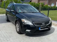 Gebraucht Kia Ceed 90 PS (66 kW) 2012 Schwarz Kleinwagen