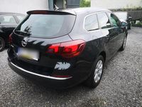 Gebraucht Opel Astra Exklusiv 120 PS (88 kW) 2014 Schwarz Kombi