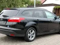 Gebraucht Ford Focus 125 PS (91 kW) 2013 Schwarz Limousine
