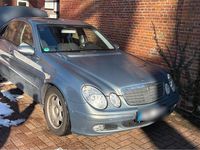 Gebraucht Mercedes E200 163 PS (119 kW) 2004 Blau Limousine