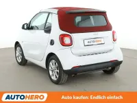 Używany Smart ForTwo Cabrio Basis 71 KM (52 kW) 2017 Biały Kabriolet
