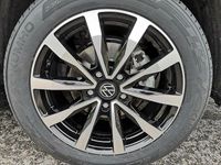 Nowe VW Multivan Sportline 150 KM (110 kW) 2025 Srebrny Minivan