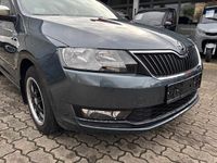 Gebraucht Skoda Rapid Ambition 95 PS (69 kW) 2018 Quarzgrau metallic Limousine