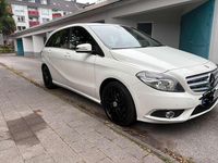 Gebraucht Mercedes B180 109 PS (80 kW) 2014 Van / Kleinbus