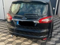 Gebraucht Ford S-MAX Titanium S 163 PS (119 kW) 2015 Schwarz Van / Kleinbus