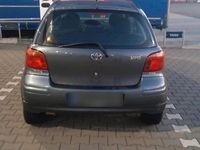 Gebraucht Toyota Yaris 87 PS (63 kW) 2005 Grau Kleinwagen