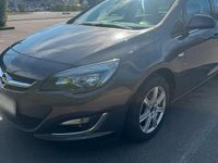 Gebraucht Opel Astra 130 PS (95 kW) 2013 Braun Kombi