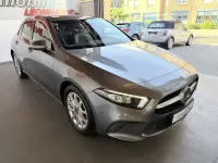 Gebraucht Mercedes A180 136 PS (100 kW) 2019 Mountaingrau (metallic) Limousine