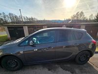 Gebraucht Opel Astra 120 PS (88 kW) 2014 Grau Limousine