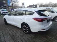 Gebraucht Ford Focus Titanium 125 PS (91 kW) 2023 Weiß Limousine