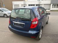 Gebraucht Mercedes A160 Avantgarde 95 PS (69 kW) 2012 Blau Limousine