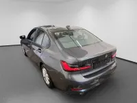 Gebraucht BMW 318 Advantage 150 PS (110 kW) 2021 Grau Limousine