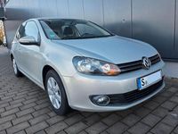 Gebraucht VW Golf VI 102 PS (75 kW) 2009 Silber Kleinwagen