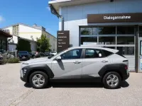 Neu Hyundai Kona Select 139 PS (102 kW) 2026 Grau SUV