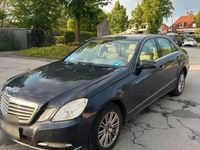 gebraucht Mercedes E220 WENIG KM