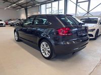 Gebraucht Audi A3 Performance 105 PS (77 kW) 2011 Lavagrau Kleinwagen