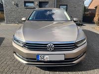 Gebraucht VW Passat Highline 190 PS (139 kW) 2015 Gold Kombi