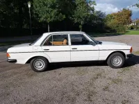 Gebraucht Mercedes 240 73 PS (53 kW) 1980 Weiß Limousine