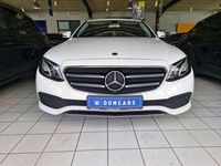 Gebraucht Mercedes E220 194 PS (142 kW) 2019 Weiß Limousine