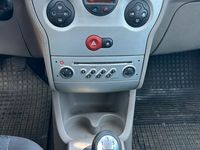 Gebraucht Renault Modus Dynamique 68 PS (50 kW) 2005 Braun Van / Kleinbus