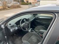 Gebraucht Opel Astra 100 PS (73 kW) 2005 Grau Kleinwagen
