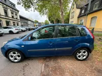 Gebraucht Ford Fiesta 68 PS (50 kW) 2006 Blau Kleinwagen