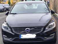 Gebraucht Volvo V60 Summum 190 PS (139 kW) 2016 Schwarz Kombi