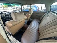 Gebraucht Mercedes 200 54 PS (39 kW) 1968 Weiß Limousine