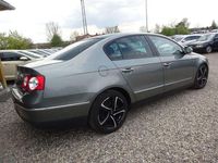 Gebraucht VW Passat Sportline 150 PS (110 kW) 2005 Grün Limousine