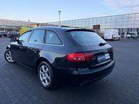 Gebraucht Audi A4 Attraction 160 PS (117 kW) 2011 Schwarz Kombi