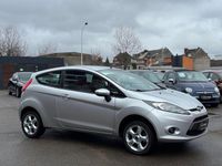 Gebraucht Ford Fiesta 82 PS (60 kW) 2009 Silber Kleinwagen