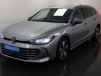 Gebraucht VW Passat Elegance 150 PS (110 kW) 2025 Oyster silver Kombi