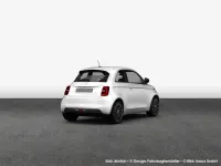 Gebraucht Fiat 500C Style 69 PS (50 kW) 2024 Gelato weiß Cabrio
