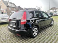 Gebraucht Hyundai i30 Classic 109 PS (80 kW) 2012 Phantom black Kombi
