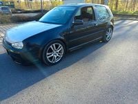 Second-hand VW Golf IV Basis 75 CP (55 kW) 2001 Negru Berlinǎ