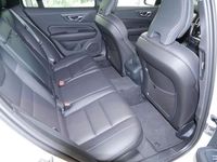 Gebraucht Volvo V60 Plus 197 PS (144 kW) 2024 Weiß Kombi