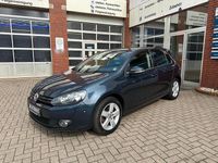 Gebraucht VW Golf VI Team 105 PS (77 kW) 2010 Blau Kleinwagen
