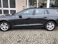 Gebraucht Volvo V60 Core 197 PS (144 kW) 2022 Schwarz Kombi