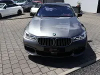 Gebraucht BMW 750 M Sport 400 PS (294 kW) 2017 Magellangrau Limousine