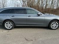 Gebraucht Mercedes E220 Exclusive 194 PS (142 kW) 2016 Grau Kombi